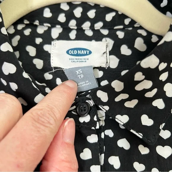 Old Navy Black White Ditzy Heart Print Long Sleeve Collared Dress Size XS - Picture 3 of 12